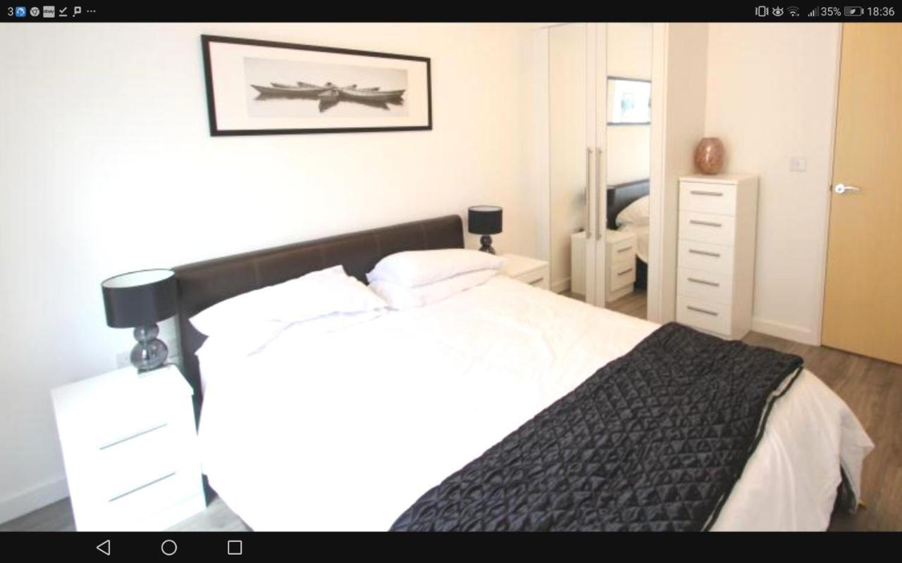 New Central Woking 1 And 2 Bedroom Apartments With Free Gym, Close To Train Station Eksteriør bilde